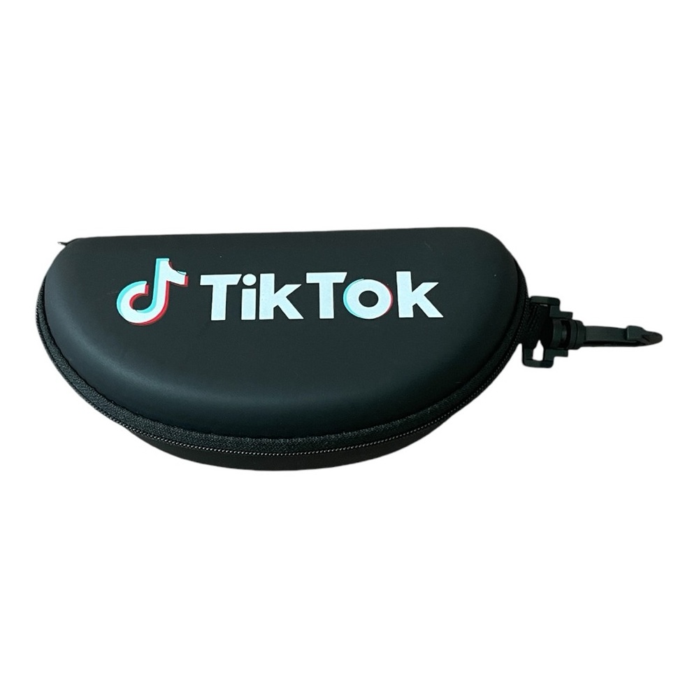 BRAND 🆕 & Never been used TikTok Zip Up Sunglasses / Glasses Case